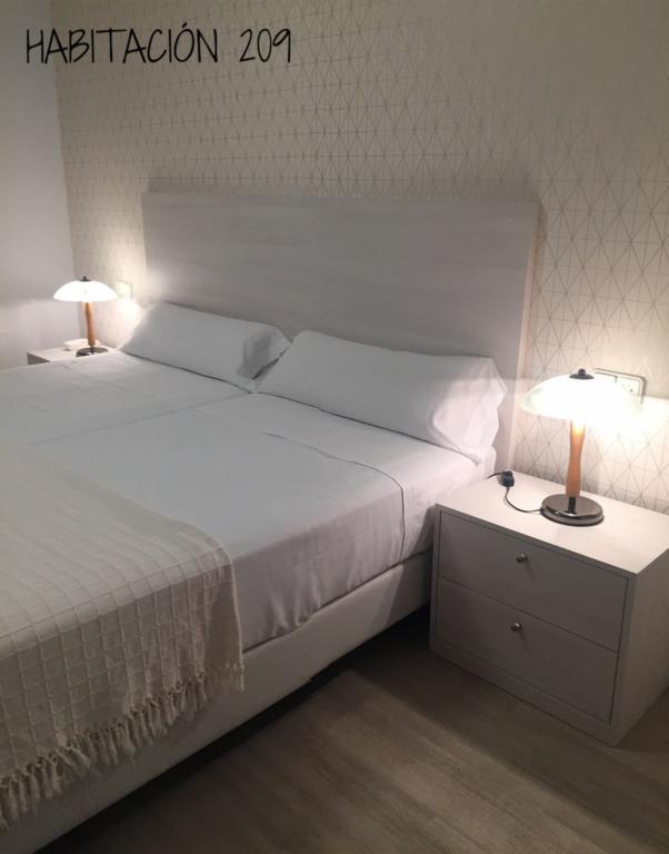 Hostal Vista Alegre Castro Urdiales Exteriér fotografie